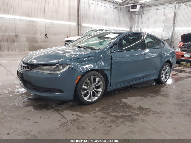 1C3CCCBG2FN619926 Chrysler 200 S