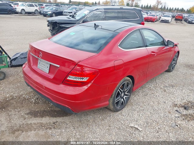 Mercedes-Benz C 250 2014 WDDGJ4HB8EG296852 Image 4