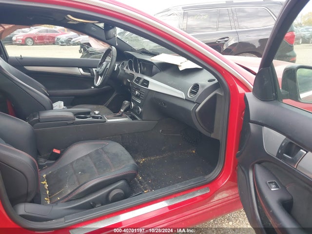 Mercedes-Benz C 250 2014 WDDGJ4HB8EG296852 Image 5
