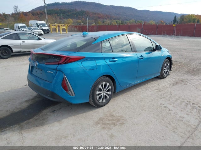 Toyota Prius Prime Limited 2022 JTDKAMFP7N3224843 Image 4