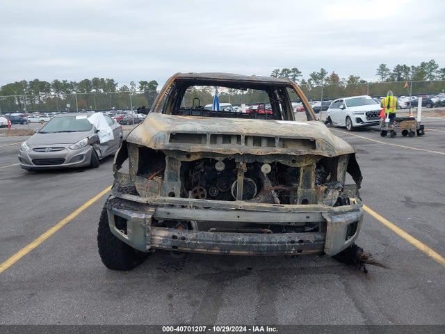 5TFUM5F19HX070862 Toyota Tundra Sr5 4.6l V8