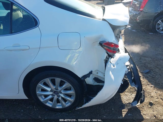 Toyota CAMRY LE 2019 4T1B11HK4KU744614 Image 17