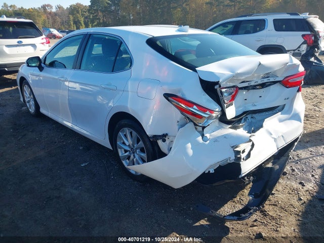 Toyota CAMRY LE 2019 4T1B11HK4KU744614 Image 3