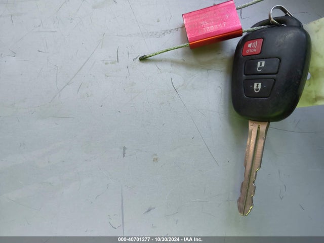 JTDKDTB30G1120715 Toyota Prius C Two