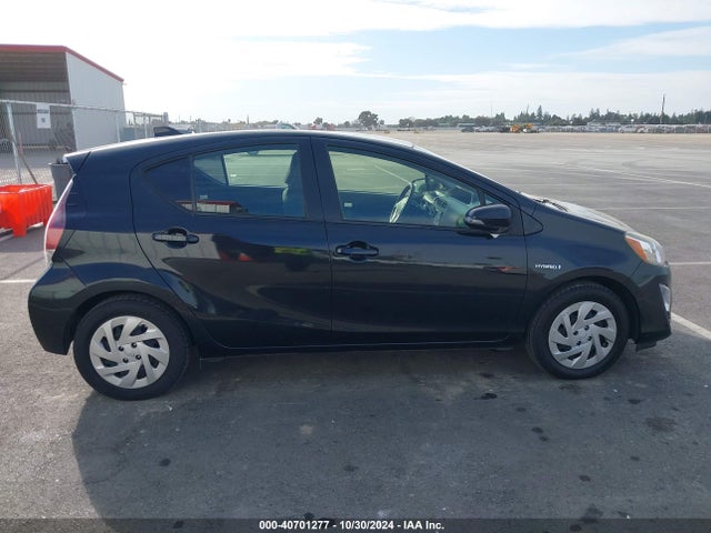 JTDKDTB30G1120715 Toyota Prius C Two