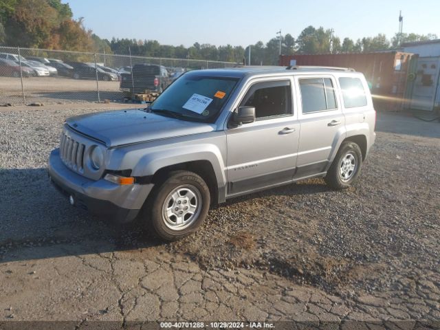 1C4NJPBB0GD562672 Jeep Patriot Sport