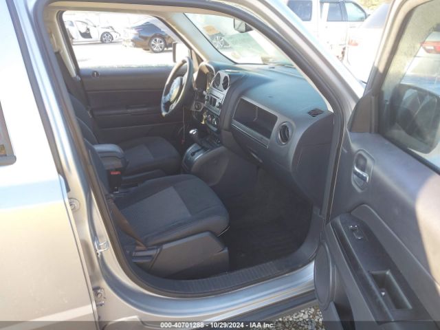 1C4NJPBB0GD562672 Jeep Patriot Sport