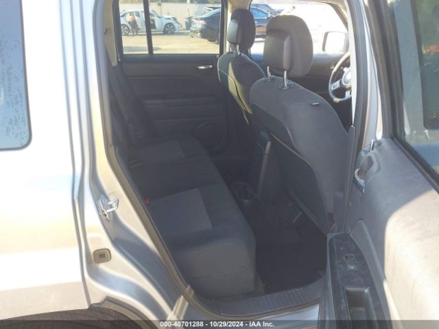 1C4NJPBB0GD562672 Jeep Patriot Sport