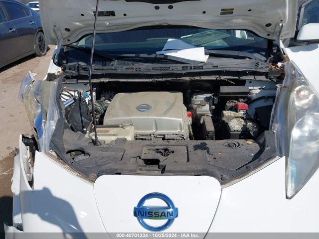 1N4AZ0CP9FC309496 Nissan LEAF S