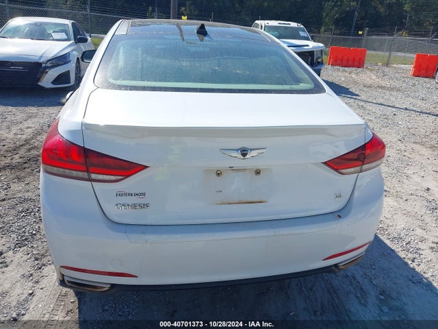 Hyundai Genesis 3.8 2015 KMHGN4JE8FU101060 Image 17