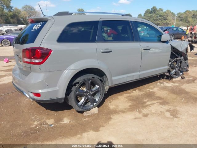 3C4PDDGG3KT779719 Dodge Journey Crossroad Awd