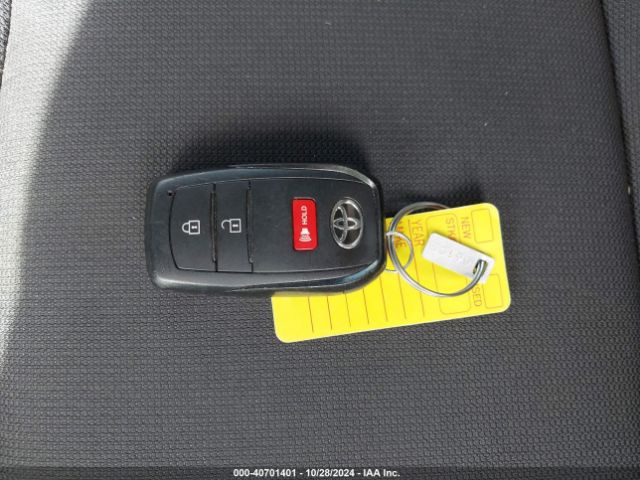 7MUCAAAG1RV087452 Toyota Corolla Cross Le