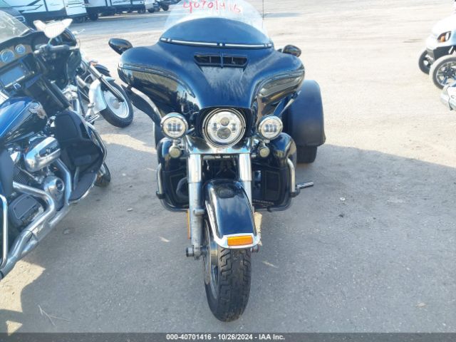 2018 HARLEY-DAVIDSON FLHTCUTG 1HD1MAD13JB852008 Photo 4