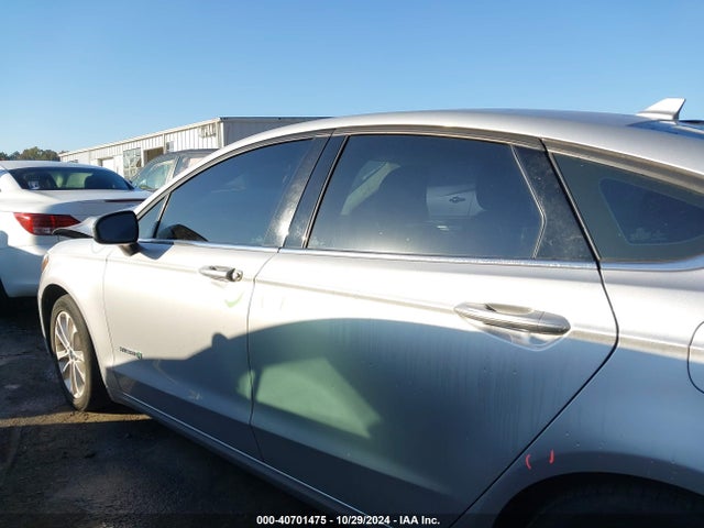 Ford Fusion Hybrid Se 2019 3FA6P0LU5KR263145 Image 14