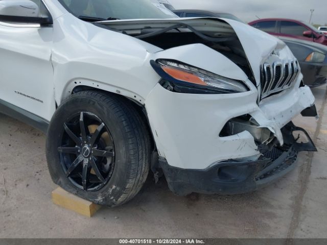 1C4PJLLB9JD538071 Jeep Cherokee Latitude Plus Fwd
