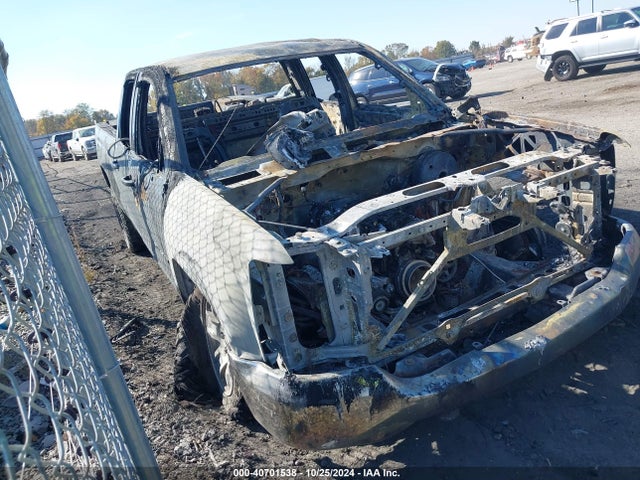 1GCVKREH9JZ275088 Chevrolet Silverado 1500 1lt
