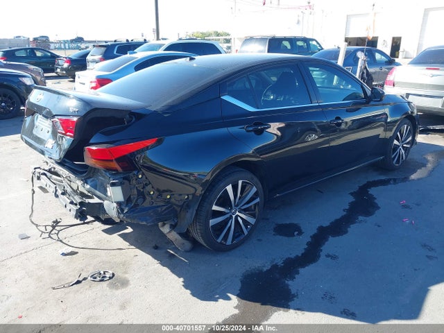1N4BL4CVXMN413072 Nissan Altima Sr Fwd