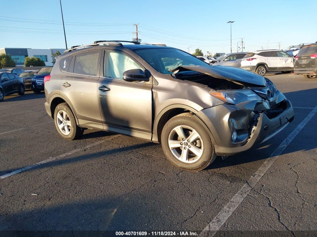 Toyota Rav4 Xle 2015 2T3RFREV2FW259236 Image 1