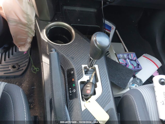 Toyota Rav4 Xle 2015 2T3RFREV2FW259236 Image 11