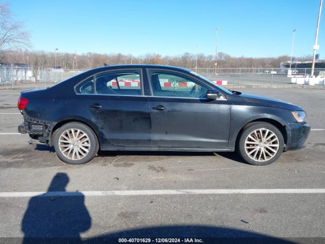 3VWL17AJXEM439329 Volkswagen Jetta 1.8t Sel