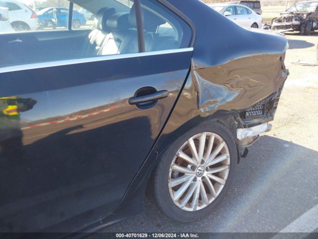3VWL17AJXEM439329 Volkswagen Jetta 1.8t Sel