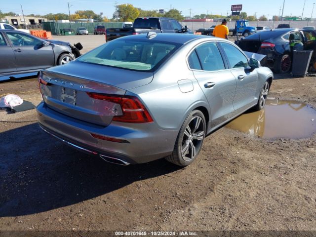 7JRA22TL3KG007195 Volvo S60 T6 Inscription