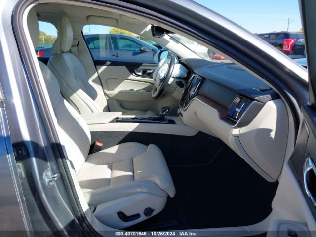 7JRA22TL3KG007195 Volvo S60 T6 Inscription