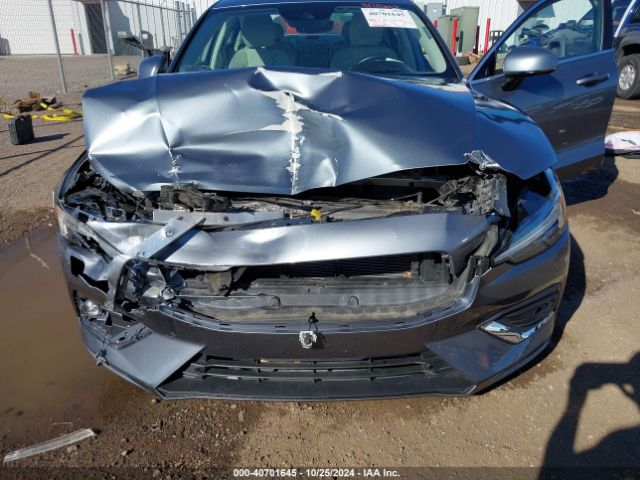 7JRA22TL3KG007195 Volvo S60 T6 Inscription