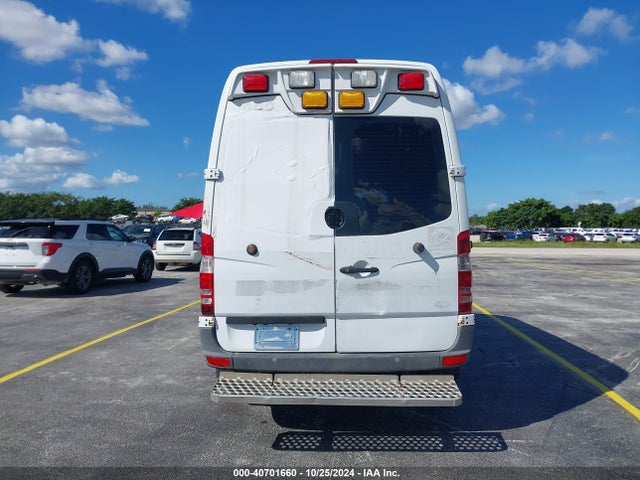 Mercedes-Benz Sprinter 2500 Normal Roof 2015 WD3PE7CC0F5975828 Image 16