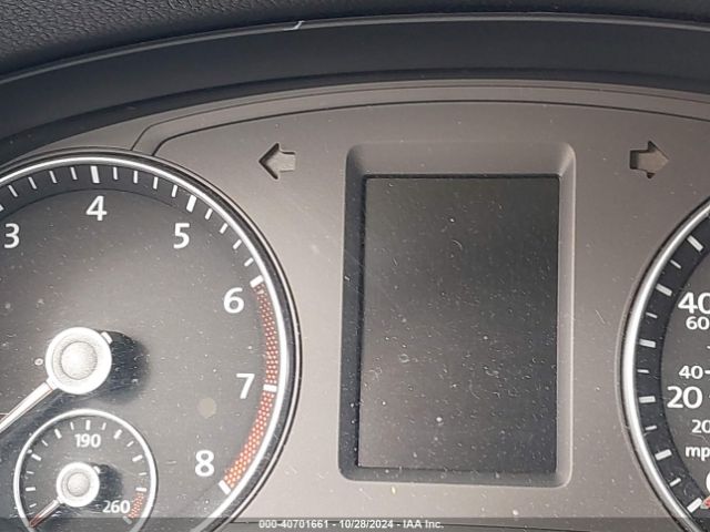 1VWAT7A35FC088139 Volkswagen Passat 1.8t Limited Edition