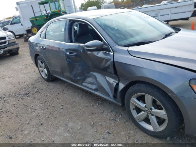 1VWAT7A35FC088139 Volkswagen Passat 1.8t Limited Edition