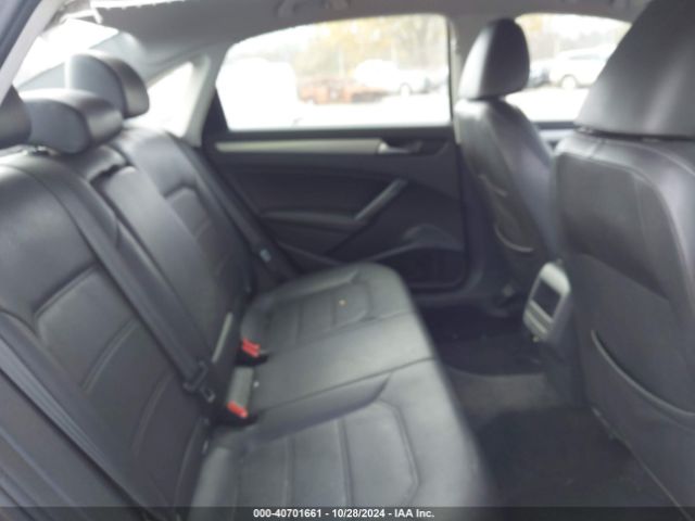 1VWAT7A35FC088139 Volkswagen Passat 1.8t Limited Edition