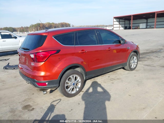 Ford ESCAPE SE 2019 1FMCU0GD3KUC51872 Image 4