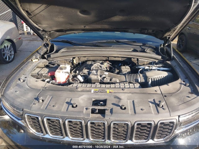 1C4RJKAG0P8894752 Jeep Grand Cherokee L Laredo 4x4