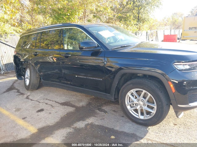1C4RJKAG0P8894752 Jeep Grand Cherokee L Laredo 4x4