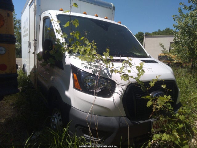 Продаж на аукціоні авто 2022 Ford Transit-350 Cutaway, vin: 1FDBF6P84NKA75894, номер лоту: 40701830