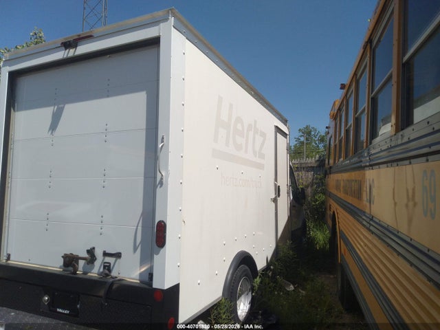 Продаж на аукціоні авто 2022 Ford Transit-350 Cutaway, vin: 1FDBF6P84NKA75894, номер лоту: 40701830