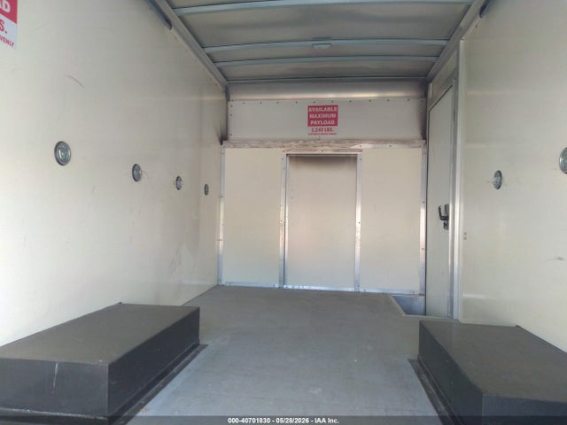 Продаж на аукціоні авто 2022 Ford Transit-350 Cutaway, vin: 1FDBF6P84NKA75894, номер лоту: 40701830
