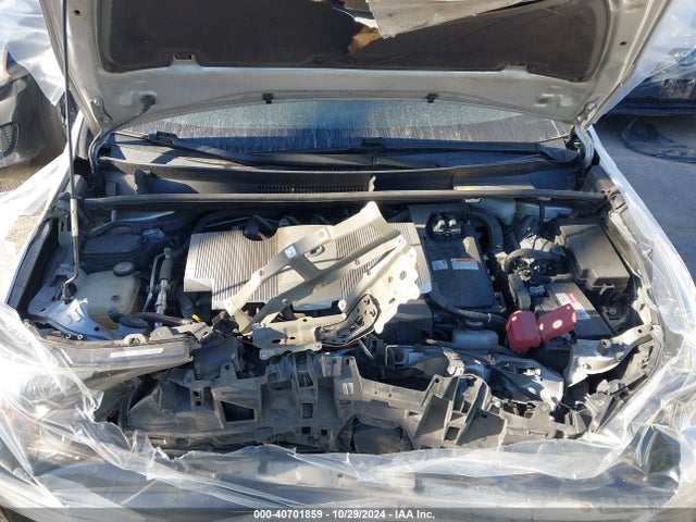Toyota Prius Two Eco 2017 JTDKARFU1H3531061 Image 10