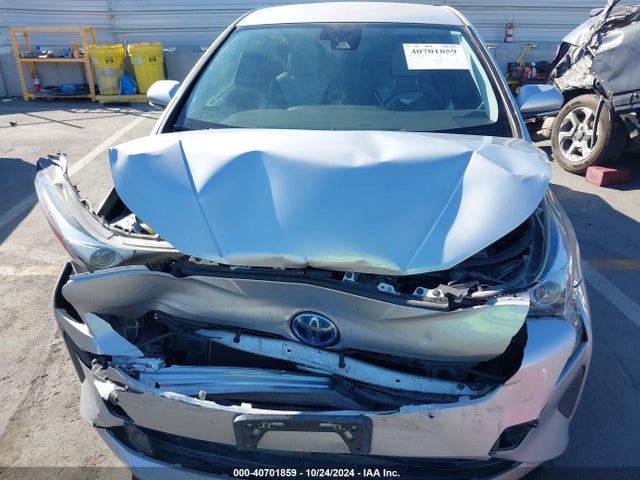Toyota Prius Two Eco 2017 JTDKARFU1H3531061 Image 6
