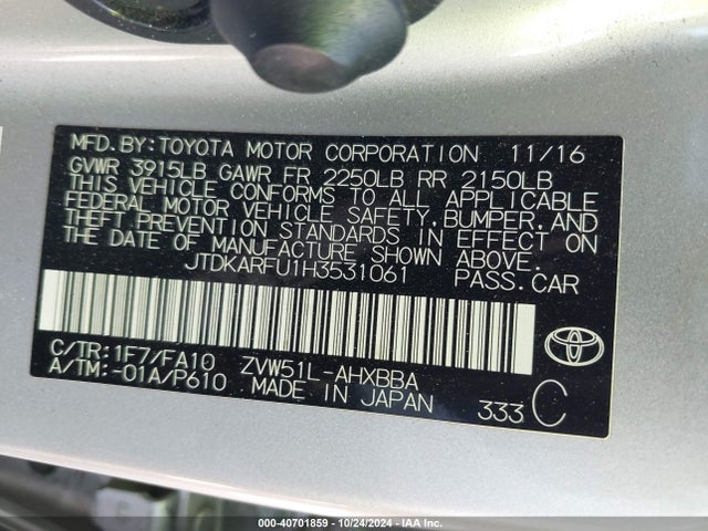 Toyota Prius Two Eco 2017 JTDKARFU1H3531061 Image 9