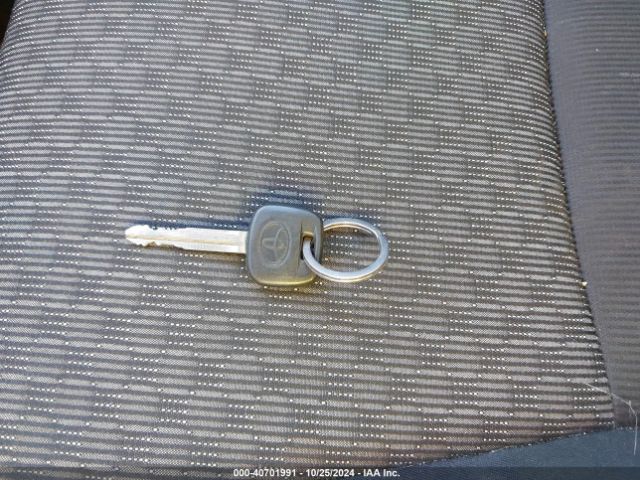 VNKKTUD33HA072741 Toyota YARIS L