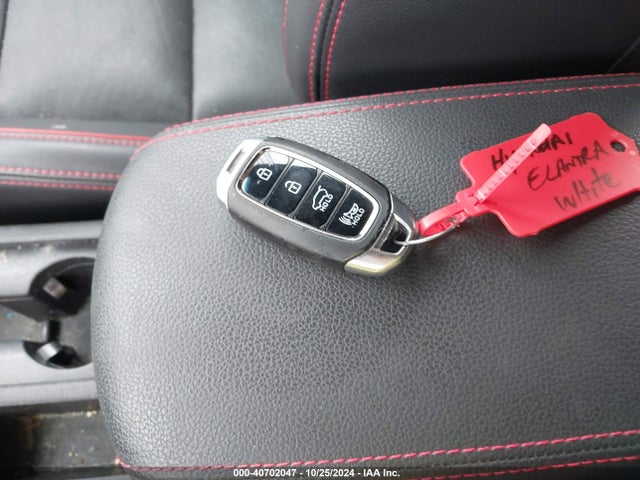 KMHH55LC2JU022272 Hyundai Elantra Gt Sport