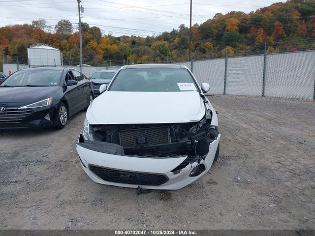 KMHH55LC2JU022272 Hyundai Elantra Gt Sport