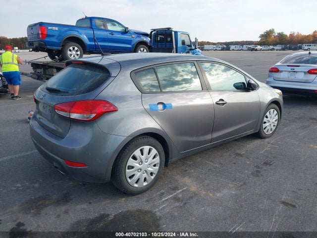 KIA FORTE LX 2016 KNAFK5A86G5602451 Image 4