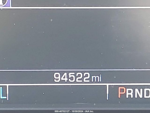 1GNSKBKC8JR109851 Chevrolet Tahoe Lt