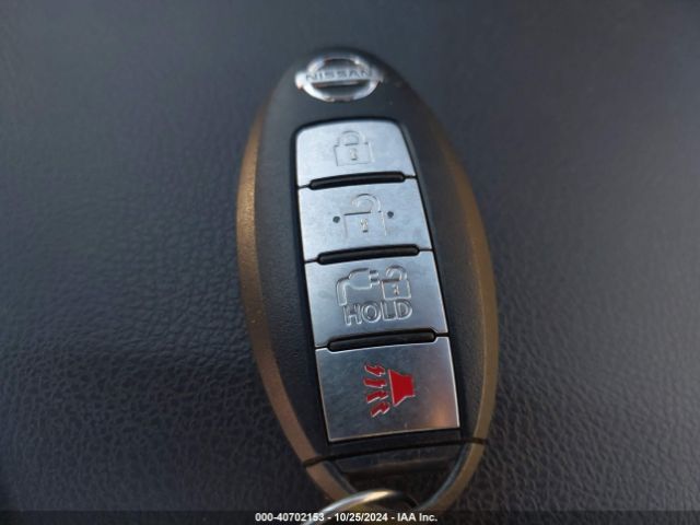 1N4AZ0CPXEC333403 Nissan LEAF S