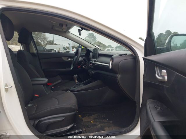 3KPF24AD2KE009919 KIA FORTE FE
