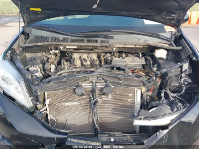 5TDYK3DC1FS689538 Toyota Sienna Xle 8 Passenger