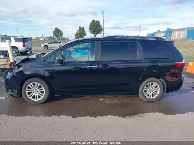 5TDYK3DC1FS689538 Toyota Sienna Xle 8 Passenger